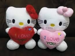 Плюшена играчка  Хелоу кити Hello Kitty изработена от мек плюш височина  20см