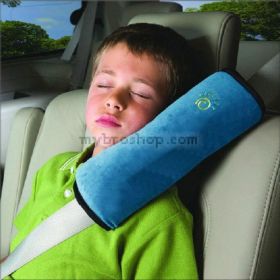 Удобна и безопасна възглавница за колан с която детето може да подремне в колата 