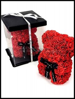 Голямо мече от вечни червени рози в кутия за именни дни , рожденни дни , свети валентин  размер 45СМ